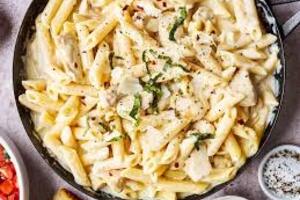 Massa fusilli c/ bacon e frango